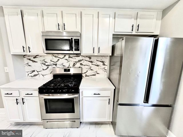 2328 CALVERTON HEIGHTS AVE, Baltimore, MD 21216