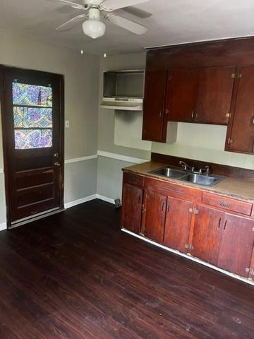 61 11th Avenue, Chickasaw, AL 36611