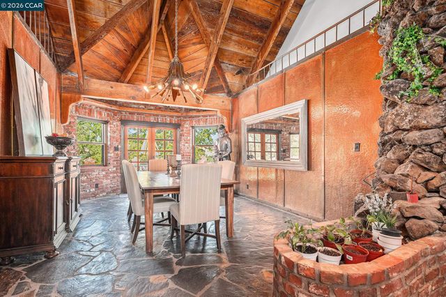 176 Mountain Canyon Ln, Alamo, CA 94507