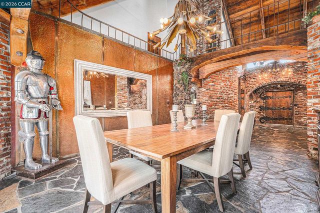 176 Mountain Canyon Ln, Alamo, CA 94507