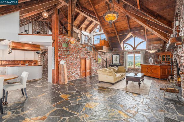 176 Mountain Canyon Ln, Alamo, CA 94507