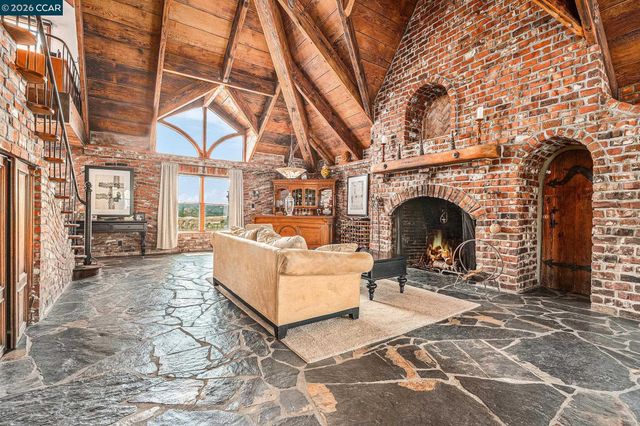 176 Mountain Canyon Ln, Alamo, CA 94507