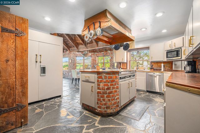 176 Mountain Canyon Ln, Alamo, CA 94507