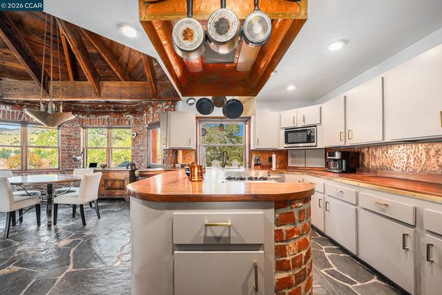 176 Mountain Canyon Ln, Alamo, CA 94507