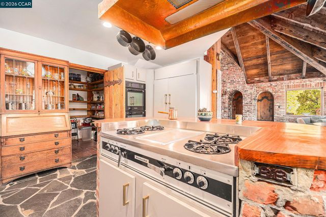 176 Mountain Canyon Ln, Alamo, CA 94507