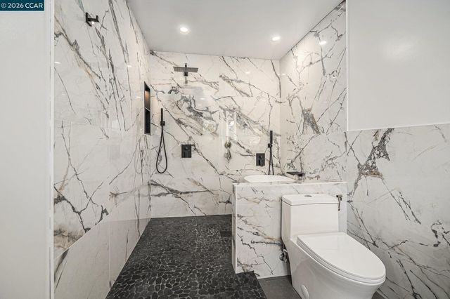 176 Mountain Canyon Ln, Alamo, CA 94507