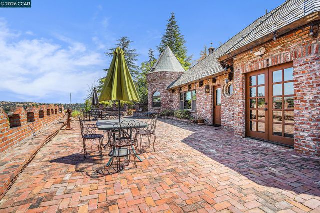 176 Mountain Canyon Ln, Alamo, CA 94507