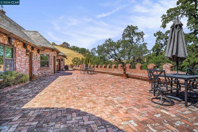 176 Mountain Canyon Ln, Alamo, CA 94507