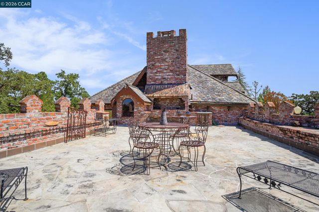 176 Mountain Canyon Ln, Alamo, CA 94507