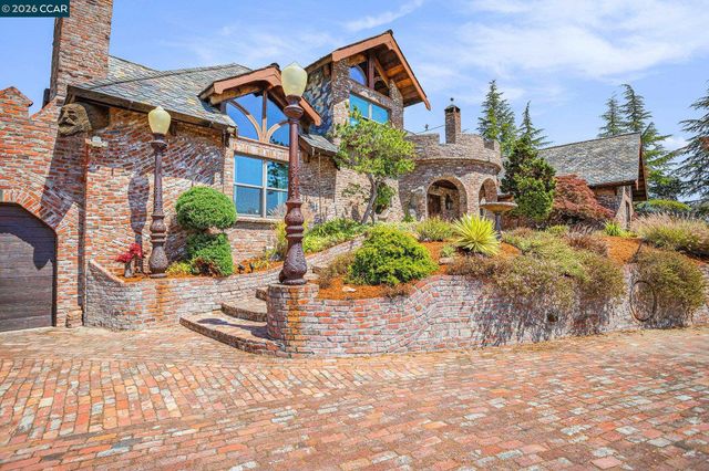 176 Mountain Canyon Ln, Alamo, CA 94507