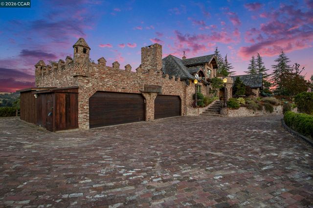 176 Mountain Canyon Ln, Alamo, CA 94507