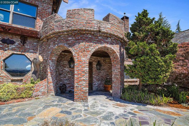 176 Mountain Canyon Ln, Alamo, CA 94507