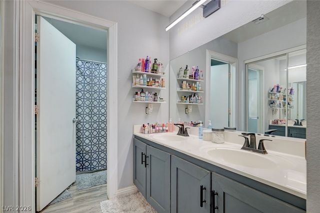 4662 Coronado Hills Way, Las Vegas, NV 89115