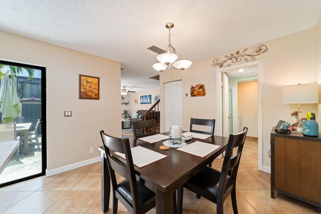 1704 FOREST LAKES Circle A, West Palm Beach, FL 33406