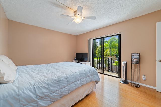 1704 FOREST LAKES Circle A, West Palm Beach, FL 33406