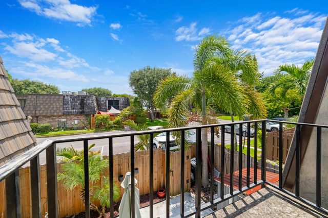 1704 FOREST LAKES Circle A, West Palm Beach, FL 33406