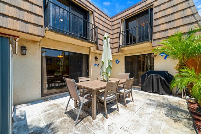 1704 FOREST LAKES Circle A, West Palm Beach, FL 33406