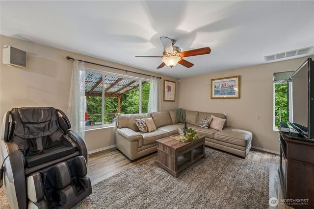 12716 97th Street Ct, Anderson Island, WA 98303