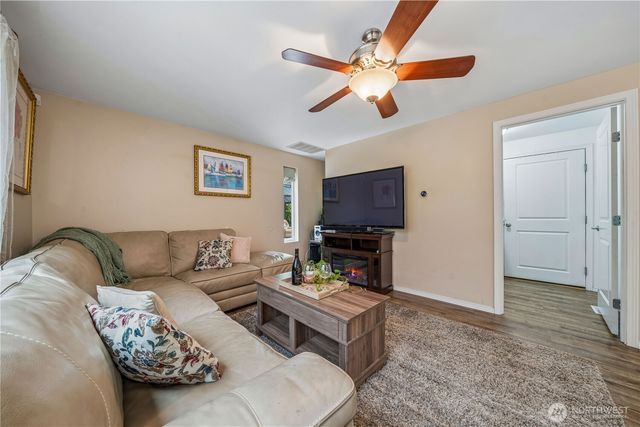 12716 97th Street Ct, Anderson Island, WA 98303