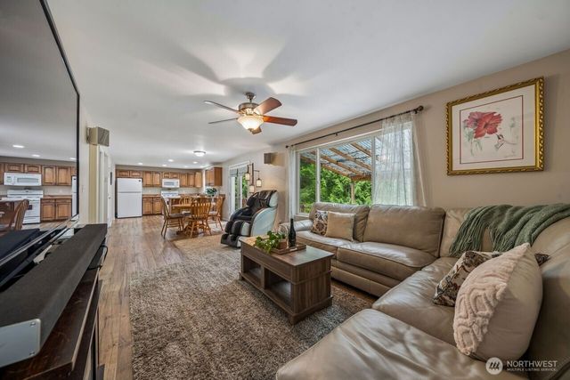 12716 97th Street Ct, Anderson Island, WA 98303