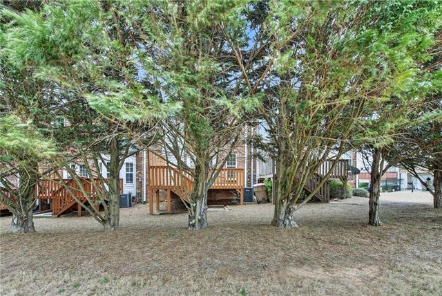 1186 Lake Point Way, Suwanee, GA 30024