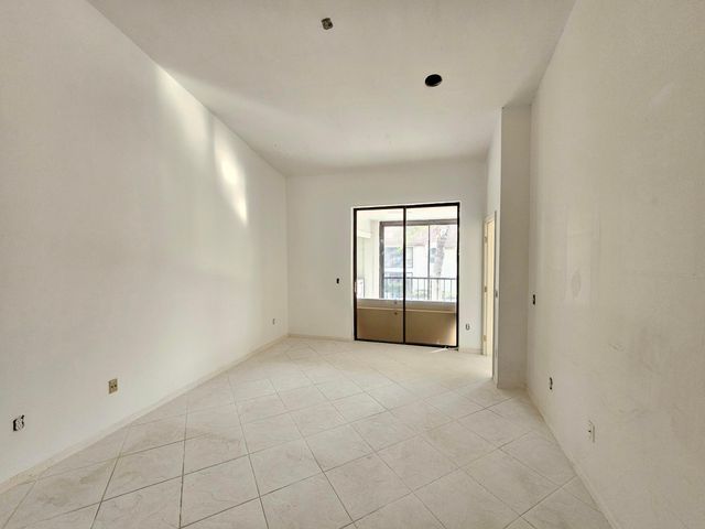 5235 Europa Drive O, Boynton Beach, FL 33437