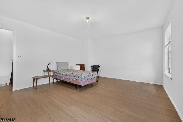 268 Edgeware Ct, Franklin Twp., NJ 08873