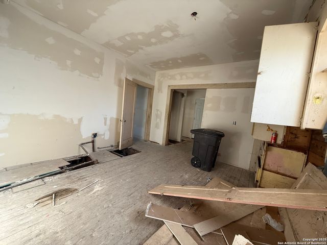 702 Canton, San Antonio, TX 78202