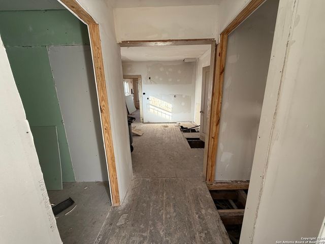 702 Canton, San Antonio, TX 78202