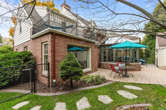 280 RIVER DRIVE, Appleton, WI 54915