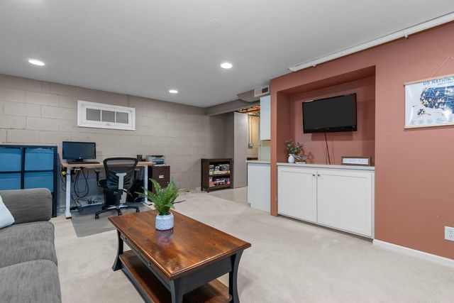 280 RIVER DRIVE, Appleton, WI 54915