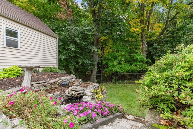 280 RIVER DRIVE, Appleton, WI 54915