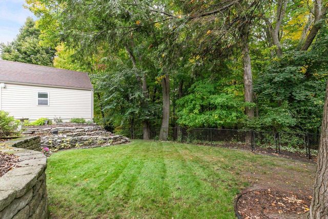 280 RIVER DRIVE, Appleton, WI 54915