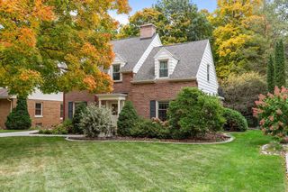 280 RIVER DRIVE, Appleton, WI 54915