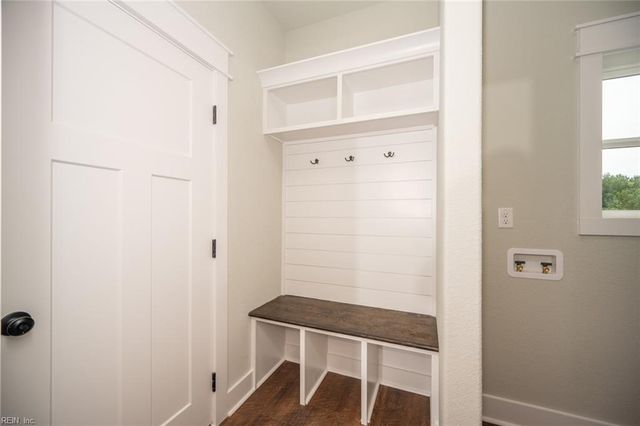 350 Sharber LN, Elizabeth City, NC 27909