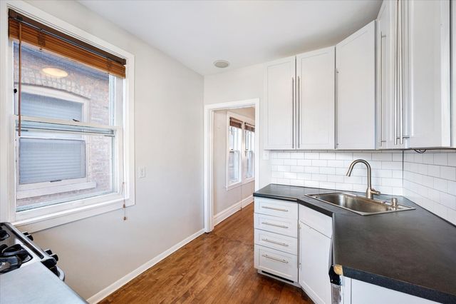 1010 S OAK PARK Avenue, Oak Park, IL 60304