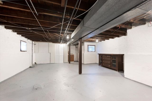 1010 S OAK PARK Avenue, Oak Park, IL 60304