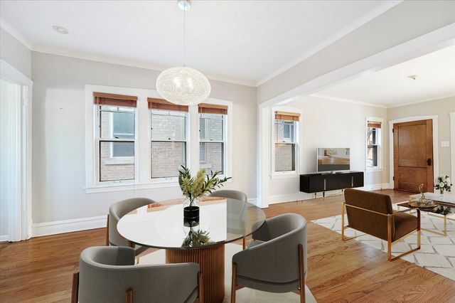 1010 S OAK PARK Avenue, Oak Park, IL 60304