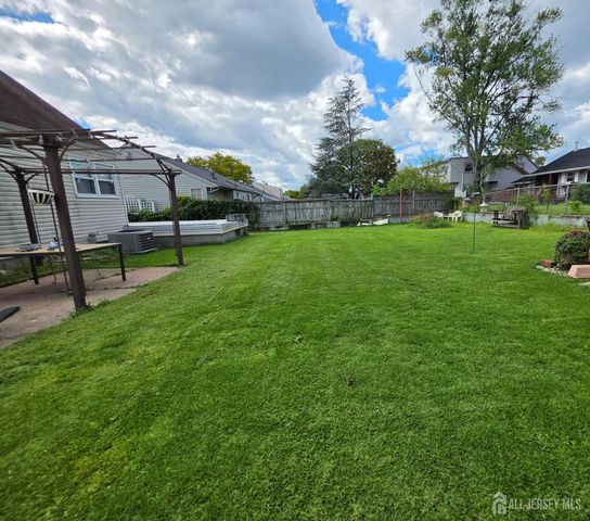 24 Louis Street, Sayreville, NJ 08859