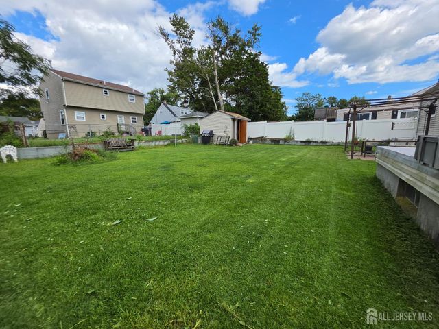 24 Louis Street, Sayreville, NJ 08859