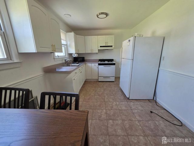 24 Louis Street, Sayreville, NJ 08859