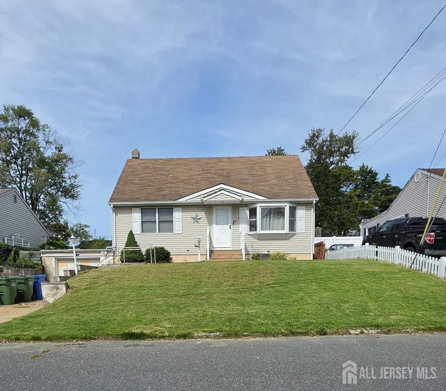 24 Louis Street, Sayreville, NJ 08859