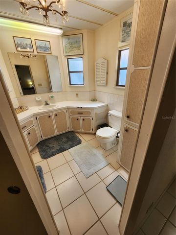 808 53RD AVENUE E 301, Bradenton, FL 34203