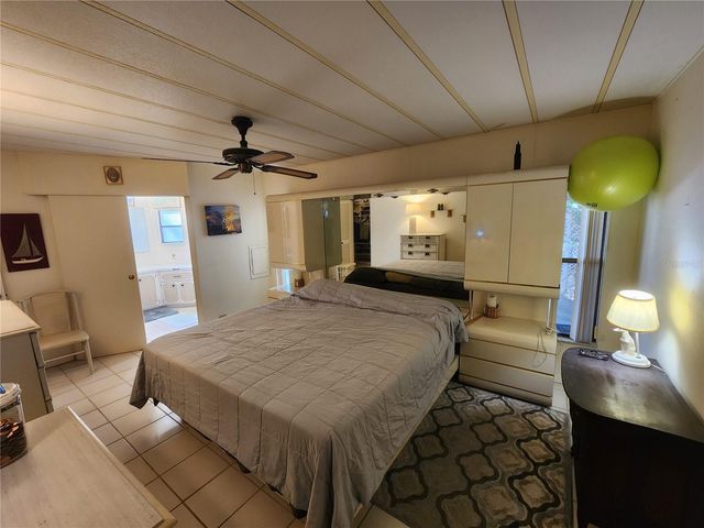 808 53RD AVENUE E 301, Bradenton, FL 34203