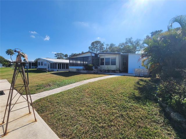 808 53RD AVENUE E 301, Bradenton, FL 34203