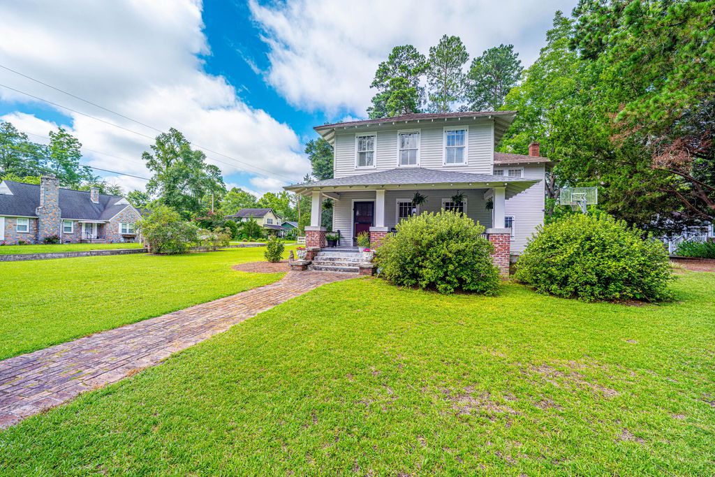 401 Johnston Street, Saint George, SC 29477