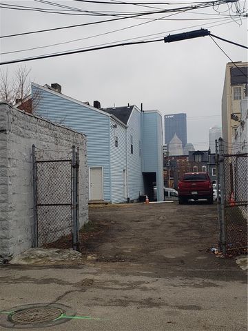 512 Foreland St, Pittsburgh, PA 15212