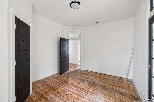 414 mission, San Antonio, TX 78210