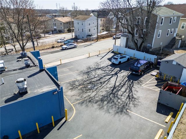 25 Pawtucket Avenue, Pawtucket, RI 02860