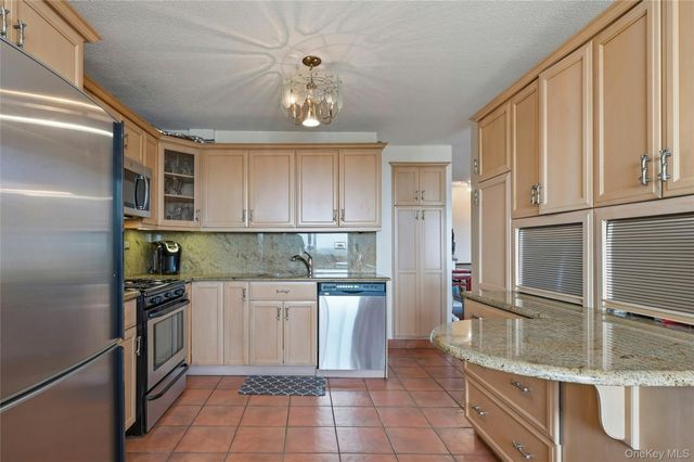 2 Bay Club Drive 11A, Bayside, NY 11360